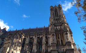 Reims Hyper-Centre Petit Appartement Ideal